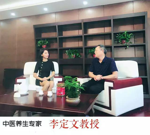 中醫養生專家談“三伏天”食療養生秘訣，細莫紅糖堅果茶為貼心美食。